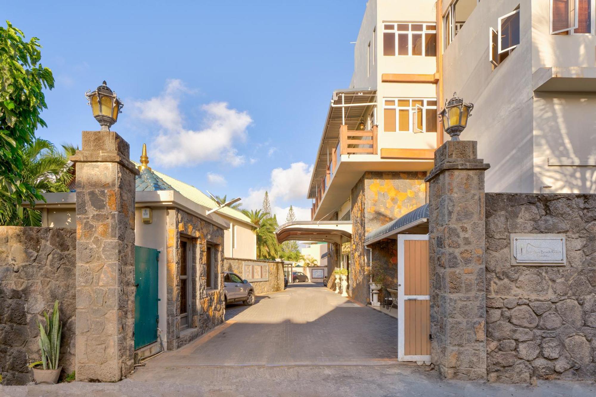 Pereybere Apartment With Breakfast And Private Balcony Pereybere Beach Exteriér fotografie